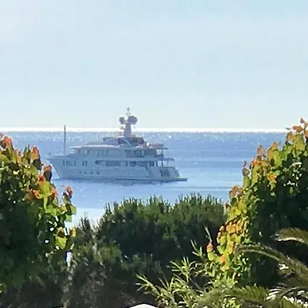 Mobil De Pampelonne Sur Un Tres Beau Emplacement Au Kon Tiki Saint-Tropez