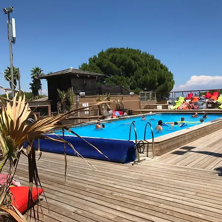 Campsite Mobil De Pampelonne Sur Un Tres Beau Emplacement Au Kon Tiki *
