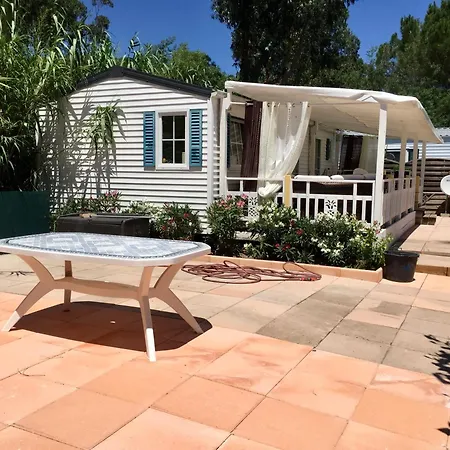 Κάμπινγκ Mobil De Pampelonne Sur Un Tres Bel Emplacement Surplombant La Baie De Pampelonne *